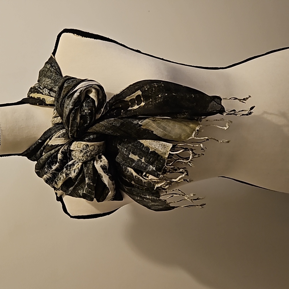 Large Black & Gray Scarf W/Tassels #W-720